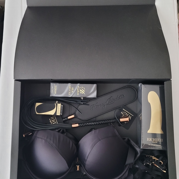 Honey Birdette Black Intimates Set - Picture 7 of 15